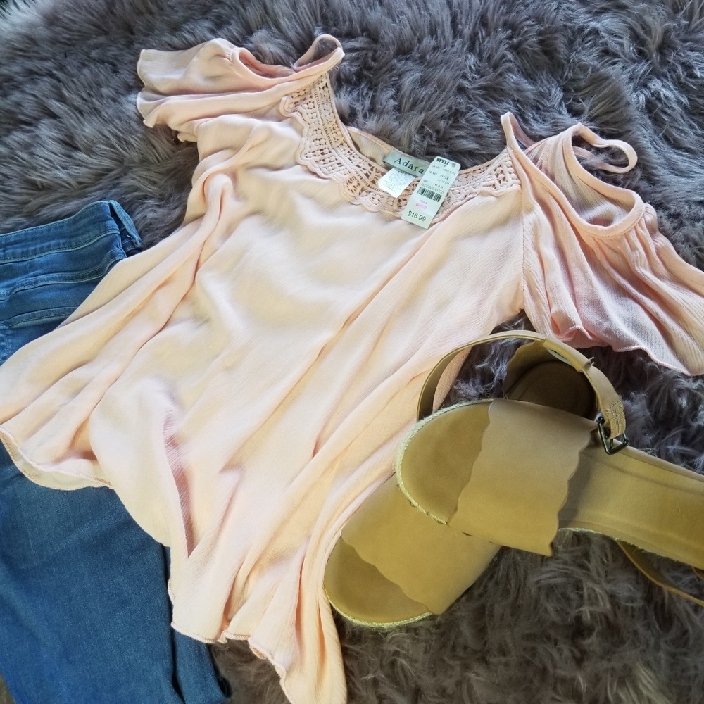 Cold shoulder top